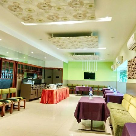 โรงแรม รวิรัช ปูเน่ ภายนอก รูปภาพ