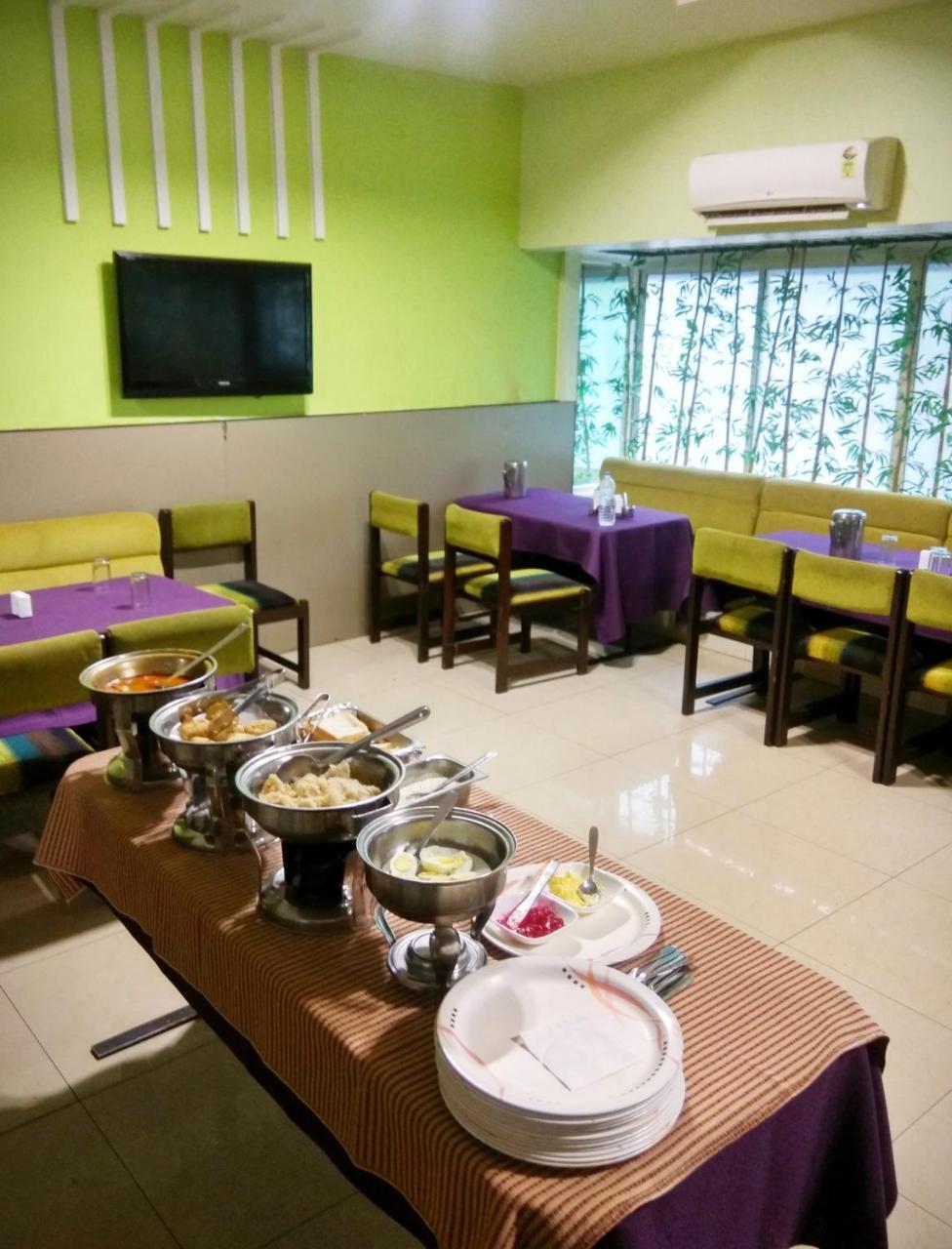โรงแรม รวิรัช ปูเน่ ภายนอก รูปภาพ