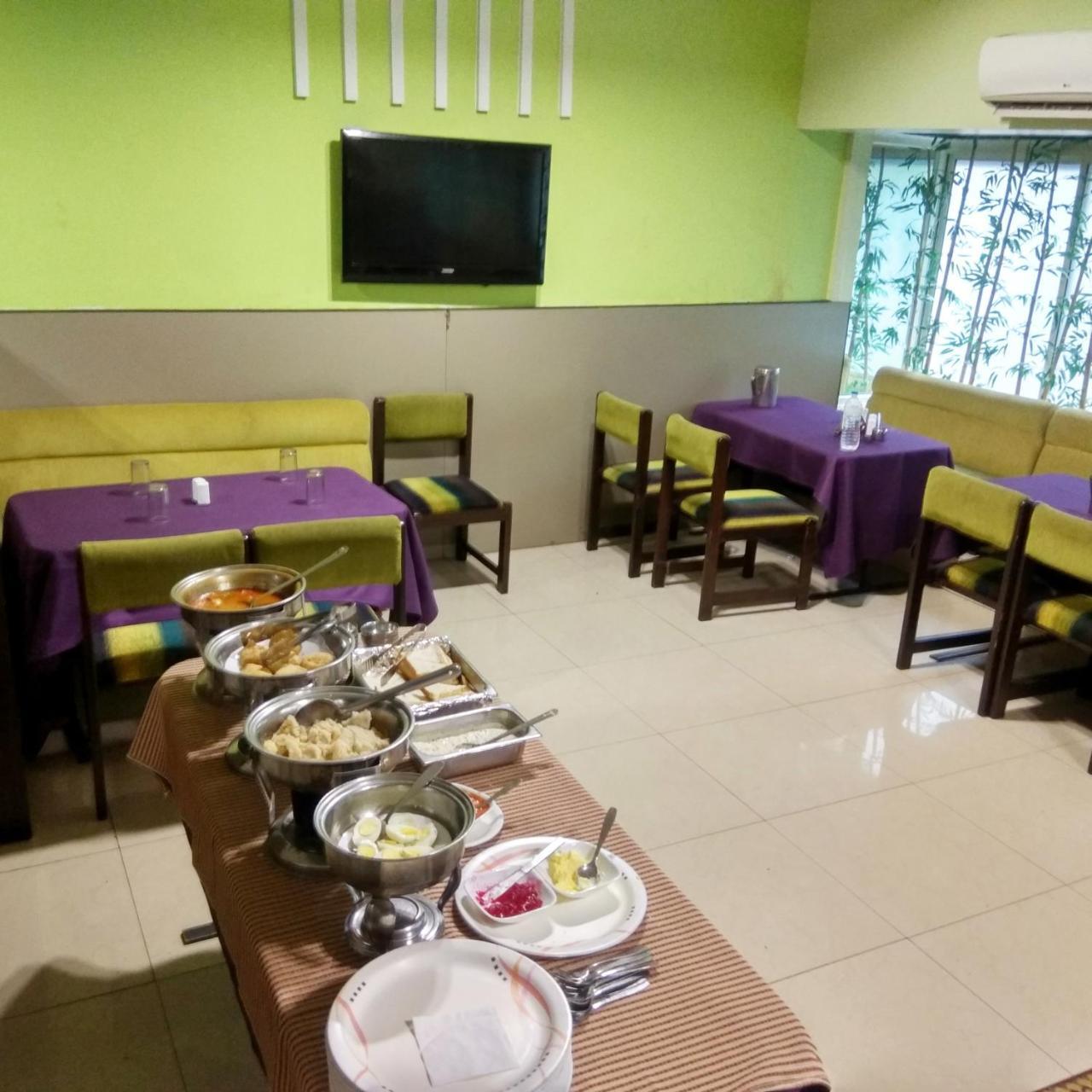 โรงแรม รวิรัช ปูเน่ ภายนอก รูปภาพ